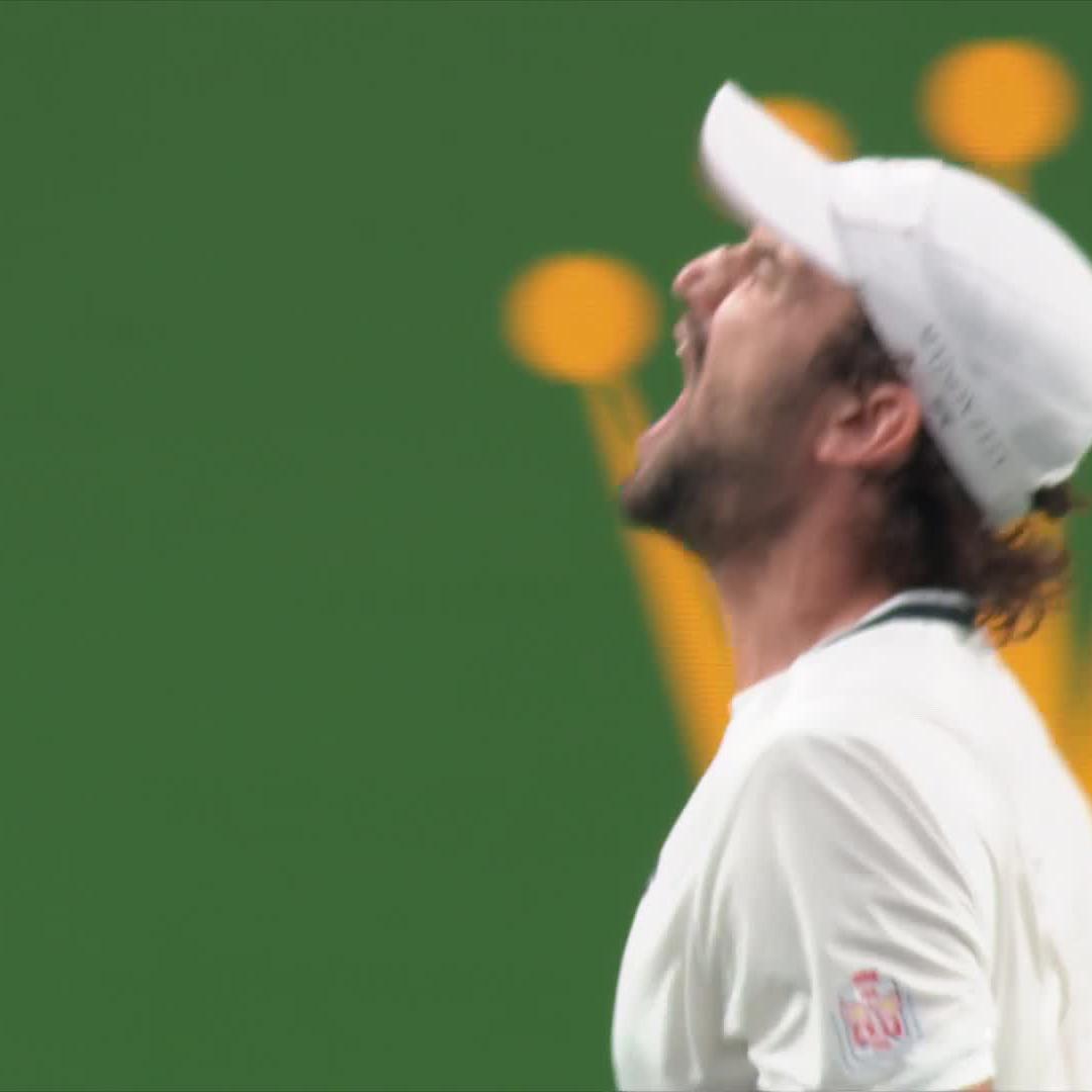 Sending us the distance 💪 Valentin Vacherot takes the second set 6-3 and we will have a one set shoot out 👀 #RolexShanghaiMasters