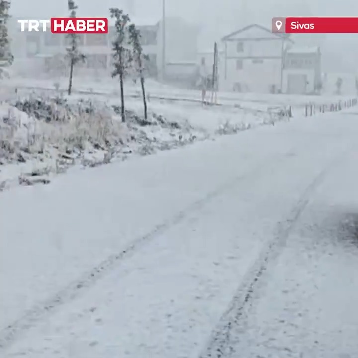 Türkiye’nin bazı bölgelerinde kar yağışı etkili oldu.