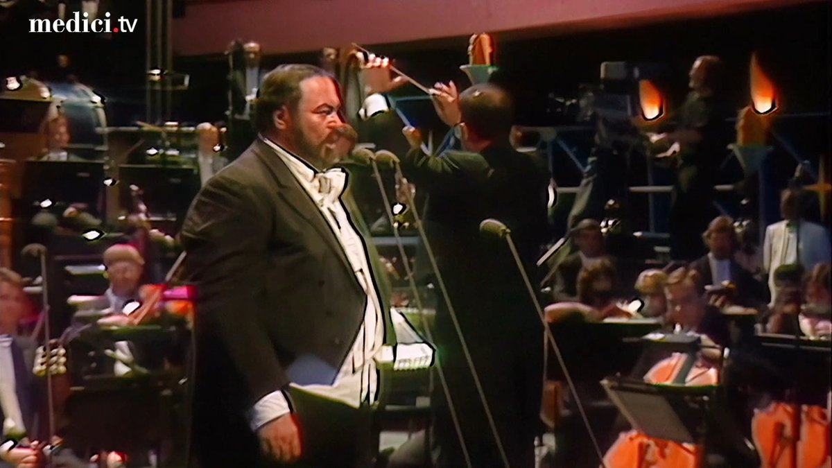 [BIRTHDAY] Today, we're celebrating the 90th birthday one of the greatest tenors of all time: Luciano Pavarotti. Rediscover his tremendous musical legacy by diving into one of the most storied concerts of his career