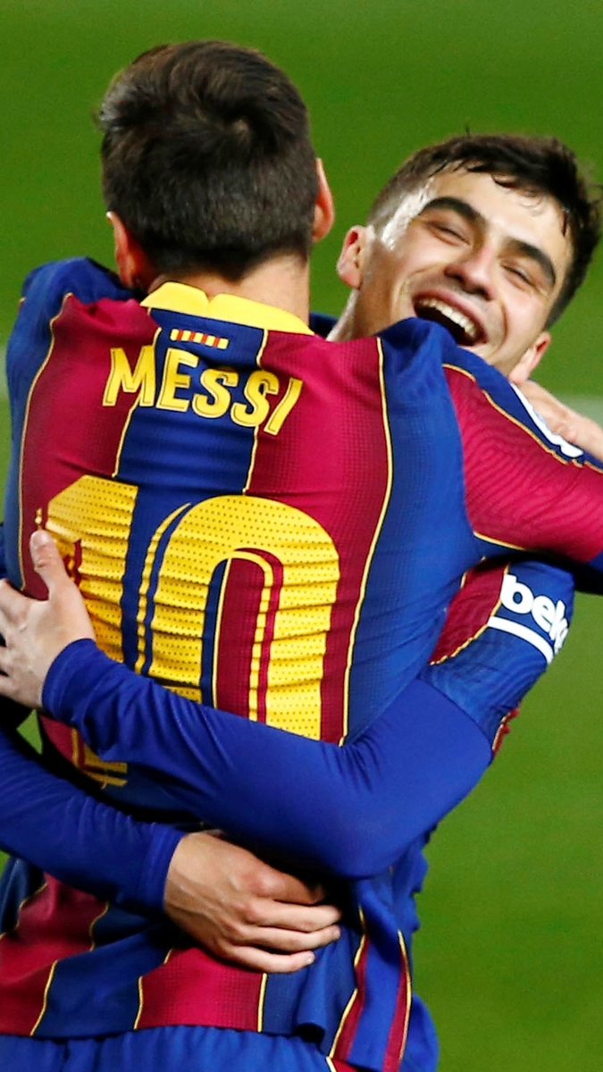 Messi x Pedri. Onları daha uzun süre birlikte izlemeyi isterdik…