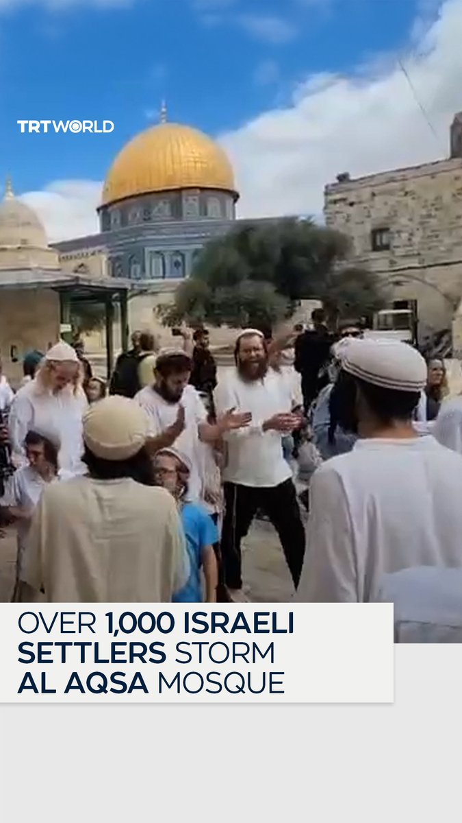 🇮🇱🕌 FLASH INFO En toute illégalité, plus de 1 000 colons israéliens ont pris d'assaut la mosquée Al Aqsa sous la protection des forces israéliennes.