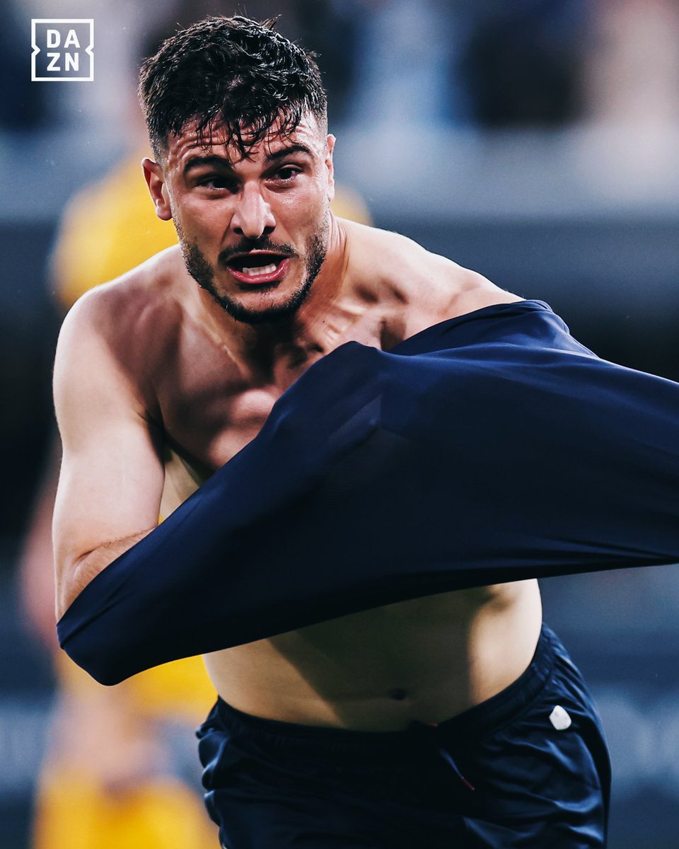 Ricordo che mi collegai su DAZN neanche 2 minuti prima di questo gol perché era Pasqua, fu una roba inspiegabile