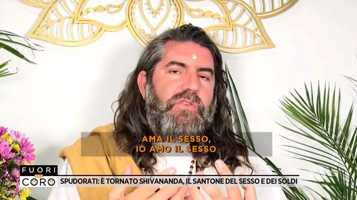 Lui si ritiene la reincarnazione di Cristo in terra: è il santone Shivananda, all'anagrafe Francesco Grassi. Dice di guarire fisicamente le persone da tutti i mali tramite il sesso. Il servizio completo di Matteo Nalin a #Fuoridalcoro è su Mediaset Infinity