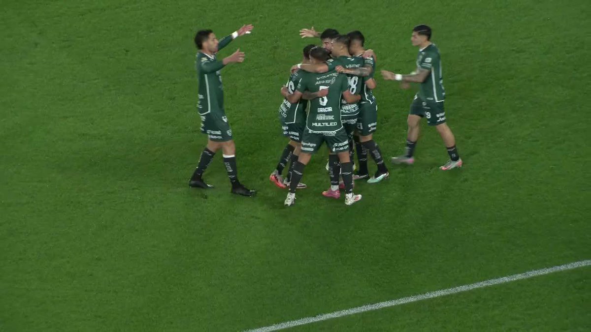¡INSÓLITO ERROR DE ARMANI Y GOL DE MORALES PARA EL 1-0 DE SARMIENTO ANTE RIVER EN EL MÁS MONUMENTAL!