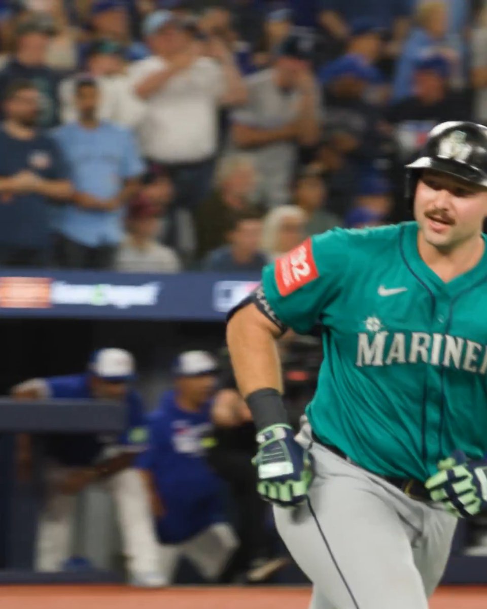Cal Raleigh's 62nd home run of 2025 🚀 #ALCS