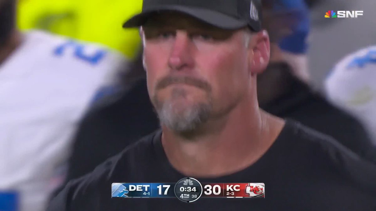 A brawl broke out at the end of the Chiefs vs Lions game after Brian Branch refused the handshake of Patrick Mahomes and then shoved JuJu Smith-Schuster in the helmet 😳