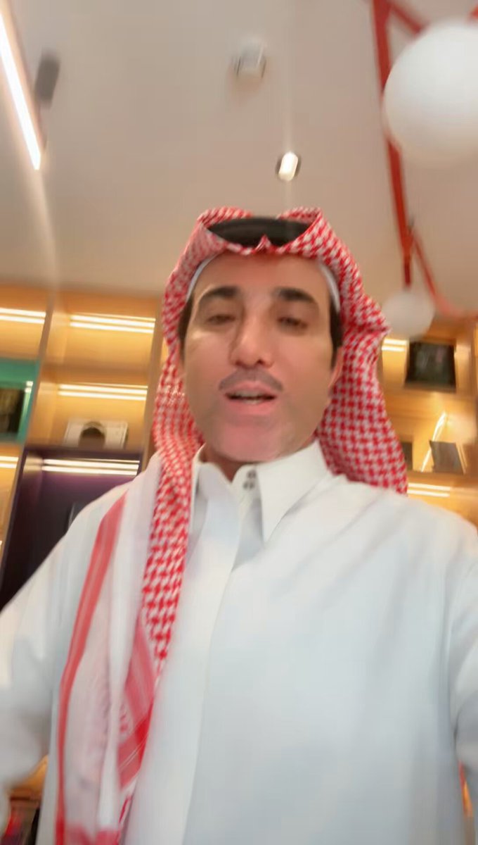 ناصر العودة ناصر العوده اكثر من 200 موظف من شباب الوطن في noB يبدعون في مجال التسويق والاعلام