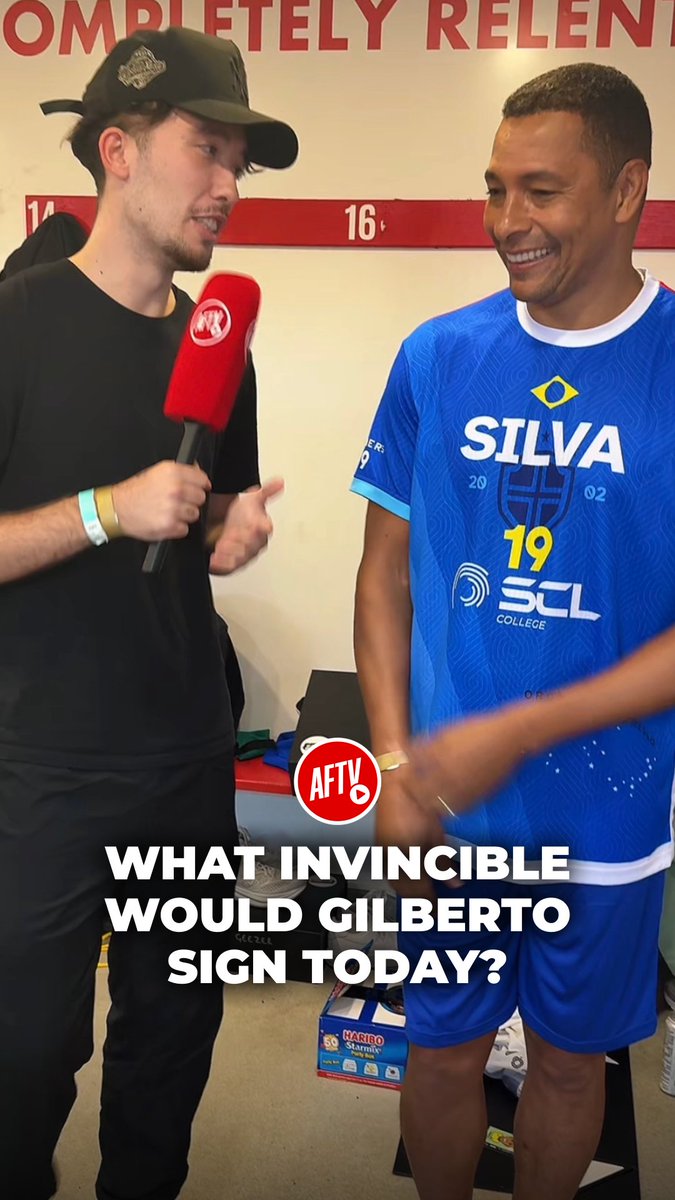 Pick ONE player from the Invincibles to join the current Arsenal team (you can’t say Thierry Henry) with Gilberto Silva. 🇧🇷😂