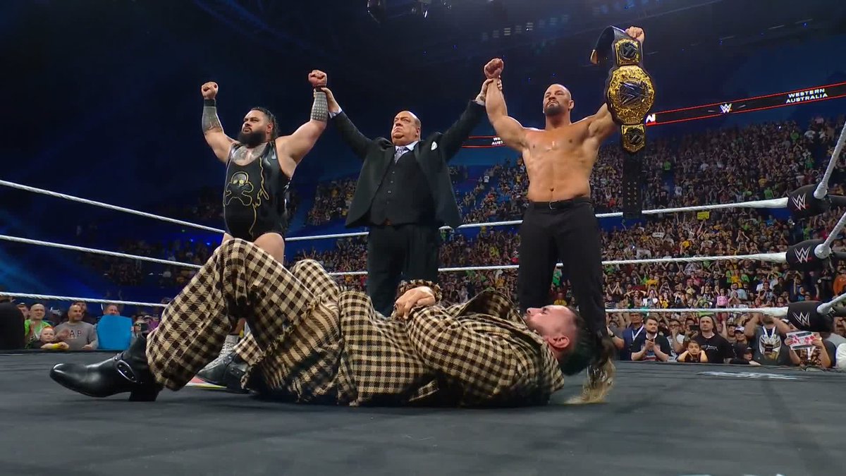 WHAT JUST HAPPENED?! 🤯 THE BRONSONS HAVE TURNED ON SETH ROLLINS! THE VISION IS NOW WITHOUT THEIR VISIONARY.