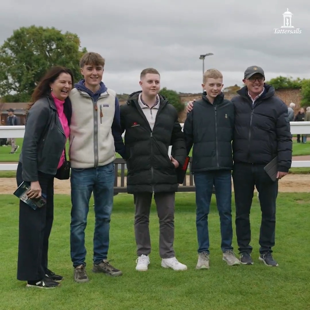 🤩 "Stuff of dreams" What a result for young guns Ffion White and brothers Jack & Max Galway, turning €85,000 into 450,000gns when their Minzaal filly was knocked down to Karl Burke at #TattsOctober Book 2. "Back in school tomorrow" for the trio!