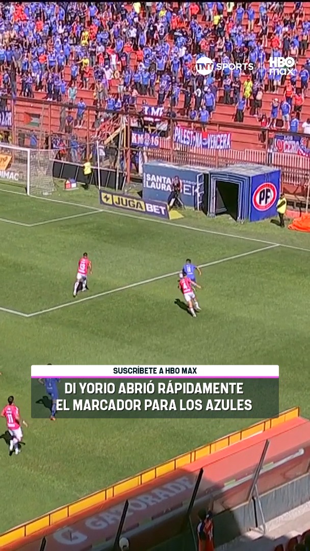 🤩⚽🔵🔴 SE ABRIÓ EL CAMINO AZUL RÁPIDAMENTE Lucas Di Yorio, tras gran desmarque y centro de Nico Guerra, puso el 1-0 de #LaU ante Palestino en este #MatchdayLunes de la Fecha 24, por la #LigaDePrimera 2025. Disfruta lo mejor del fútbol chileno. Suscríbete a #TNTSportsenHBOMax 📲💻 Link en la BIO 📍
