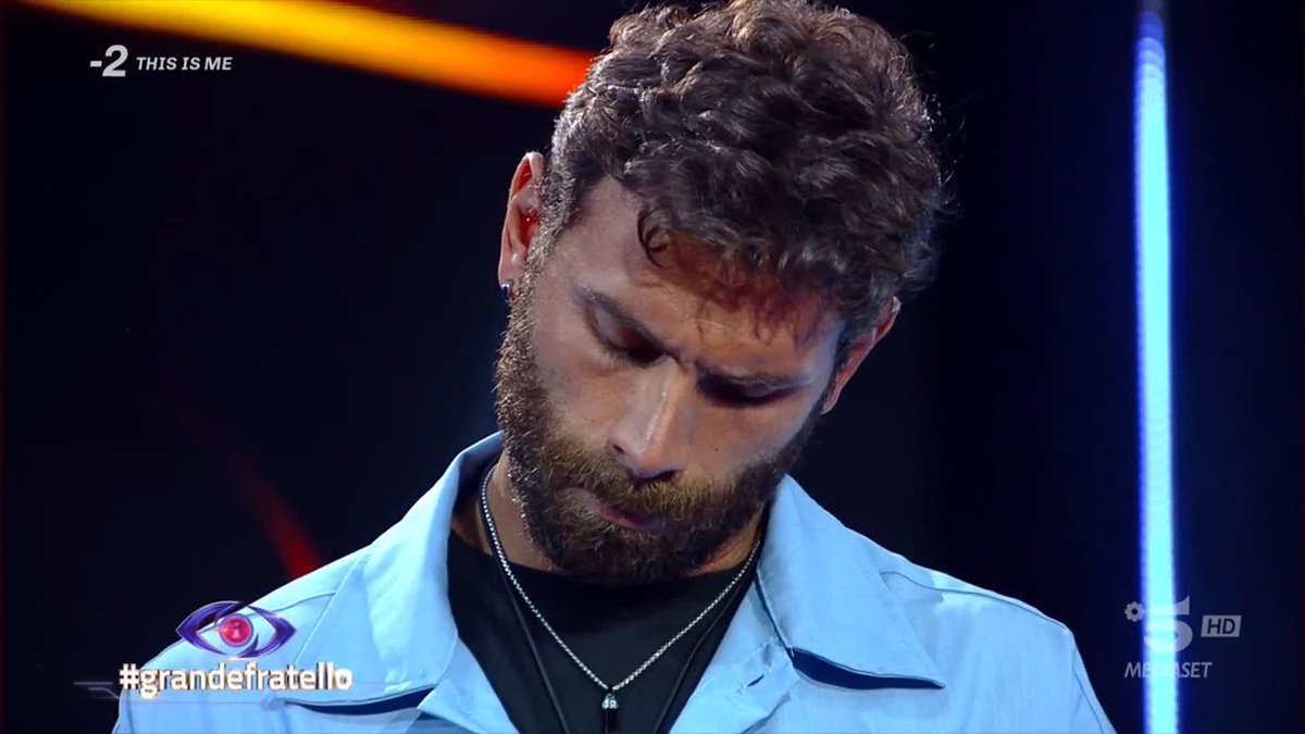 Al confronto si aggiunge anche Benedetta... #GrandeFratello
