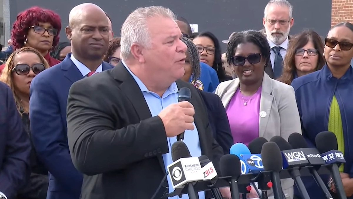 Paul Wende from Ironworkers Union Local 63 on the anti-ICE protests in Broadview, IL: "We've been a part of this community here in Broadview since 1975. Working men and women of Ironworkers Local 63 have always been on the side of workers. We swore an oath to defend everyone, everyone in this country ... Next, they want to strip the federal workers, the federal unions ... Take a good look. If you think it ain't affecting you now, it will be ... And if you have any decency inside you, you know this is wrong and you want to stand up for what's right. And the ironworkers always stand for the workers and the fighters because ironworkers are fighters. Don't ever get that messed up."