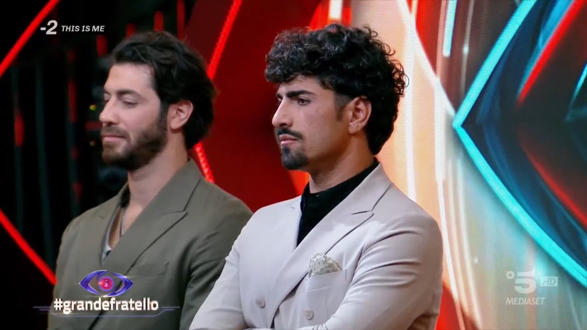 Il pubblico ha deciso che a dover lasciare la Casa è... Giulio! #GrandeFratello