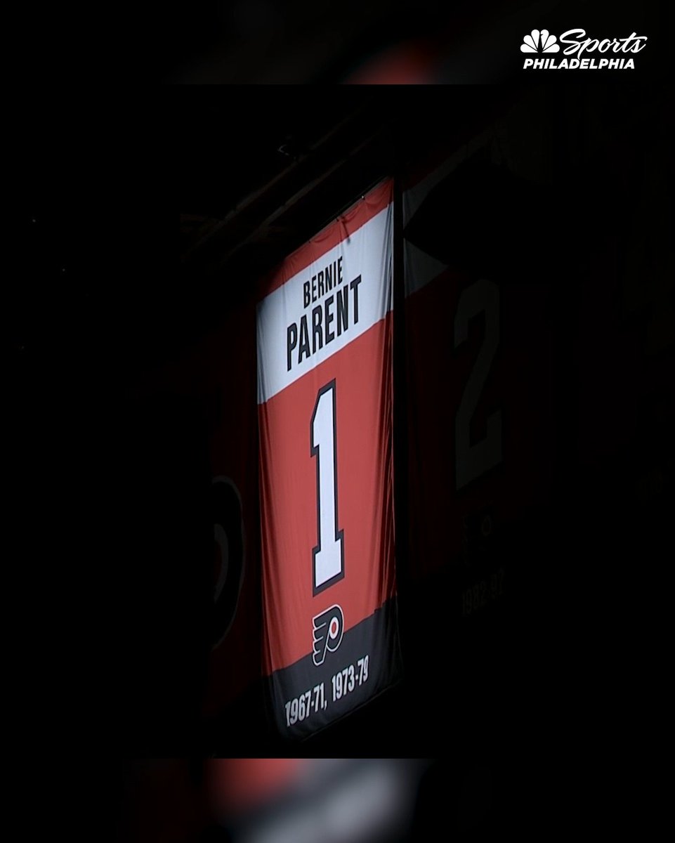 The Flyers honor a true legend, Bernie Parent.