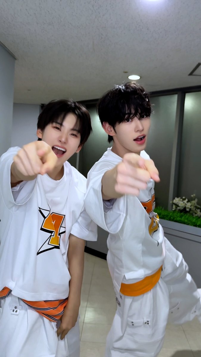 ์ ๋ง ์ด๊ฑด ์ฒ์ ๋ถ๋ฌ๋ณด๋ ๋
ธ๋ ๐ต #๊ณํ #๋ฏผ์ #Kyehoon #Minje #KickFlip #ํฅํ๋ฆฝ #My_First_Flip #์ฒ์_๋ถ๋ฌ๋ณด๋_๋
ธ๋