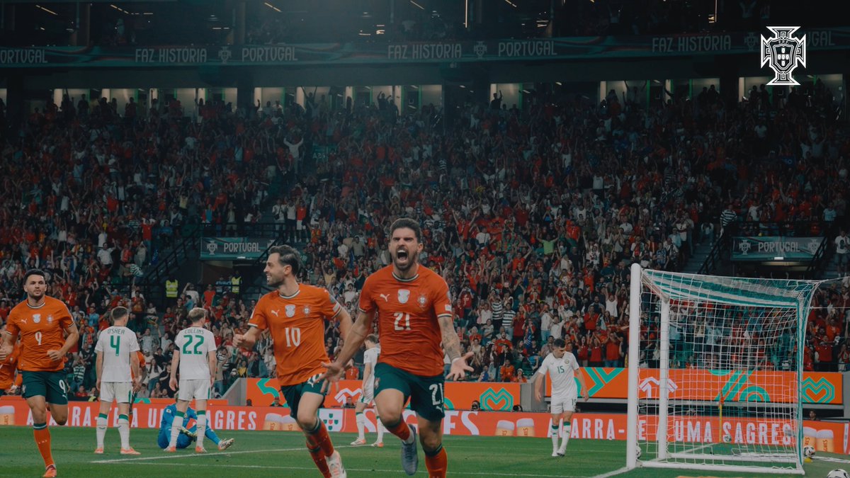 After Ruben Neves scored the winning goal for Portugal in the 91st minute, he made sure to show his Diogo Jota tattoo. ❤️🇵🇹