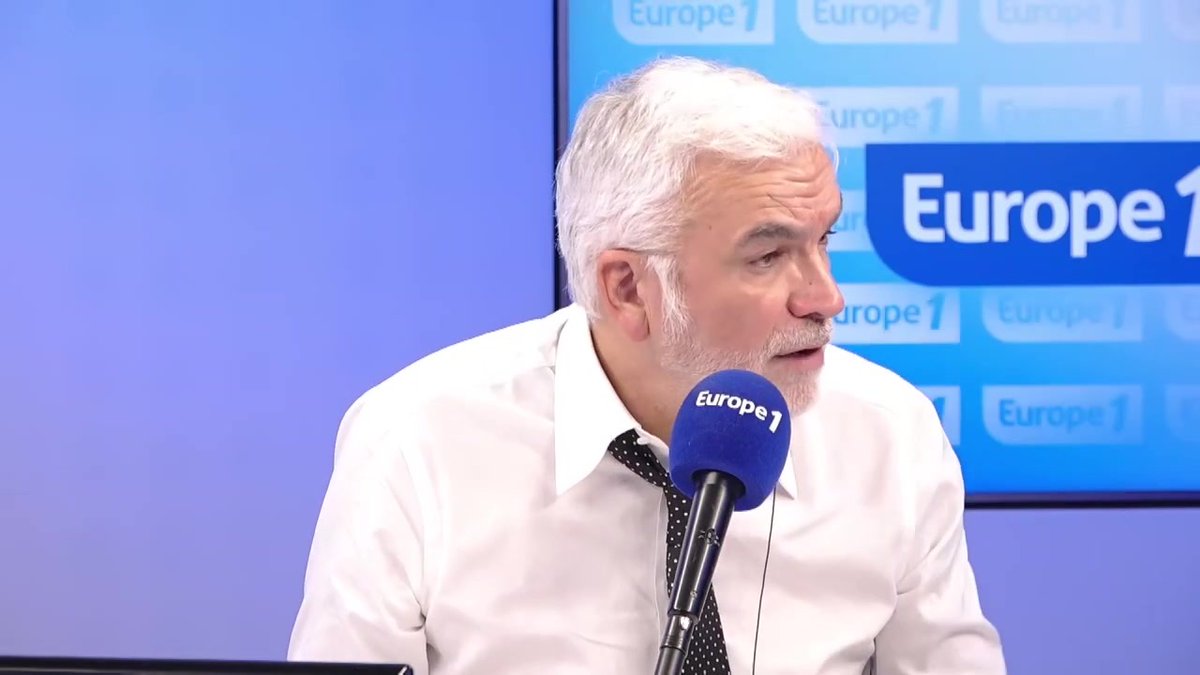 Une suspension de la réforme des retraites jusqu'en 2027 "Les Républicains sont lamentables, ils trahissent leurs électeurs et c'est ça le drame de la droite" s'indigne Pascal Praud dans #PascalPraudEtVous sur #Europe1