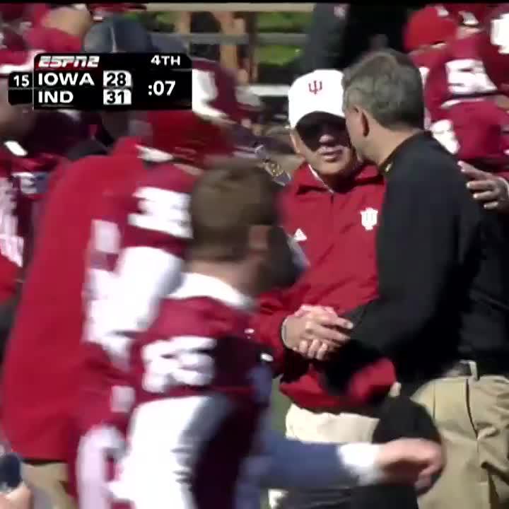 The late Terry Hoeppner had a feeling about this one. #OTD in 2006, Indiana Football upset No. 15 Iowa for its highest-ranked win since 1987 🙌