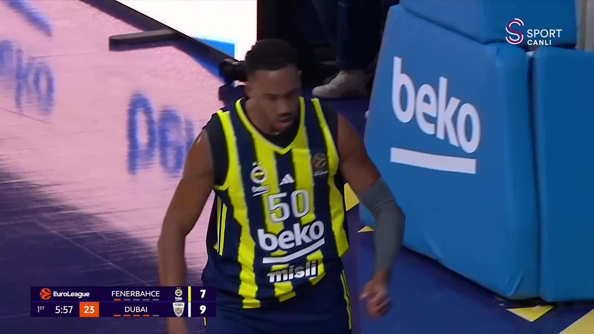 Güzel oyun Bonzie’nin smacıyla tamamlanıyor! 😤 Bonzie Colson #YellowLegacy #EuroLeague