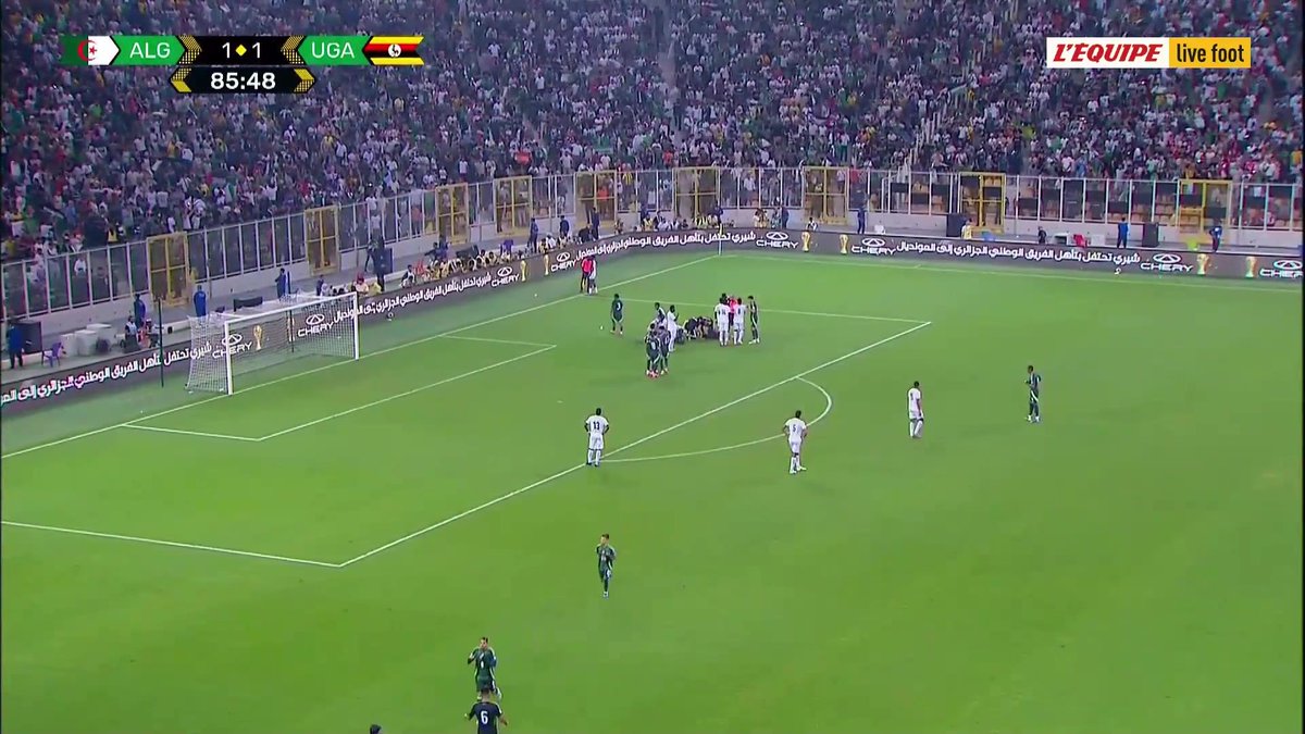 Terribles images : Amine Gouiri sort sur CIVIÈRE avec l'Algérie ! 🇩🇿🤕