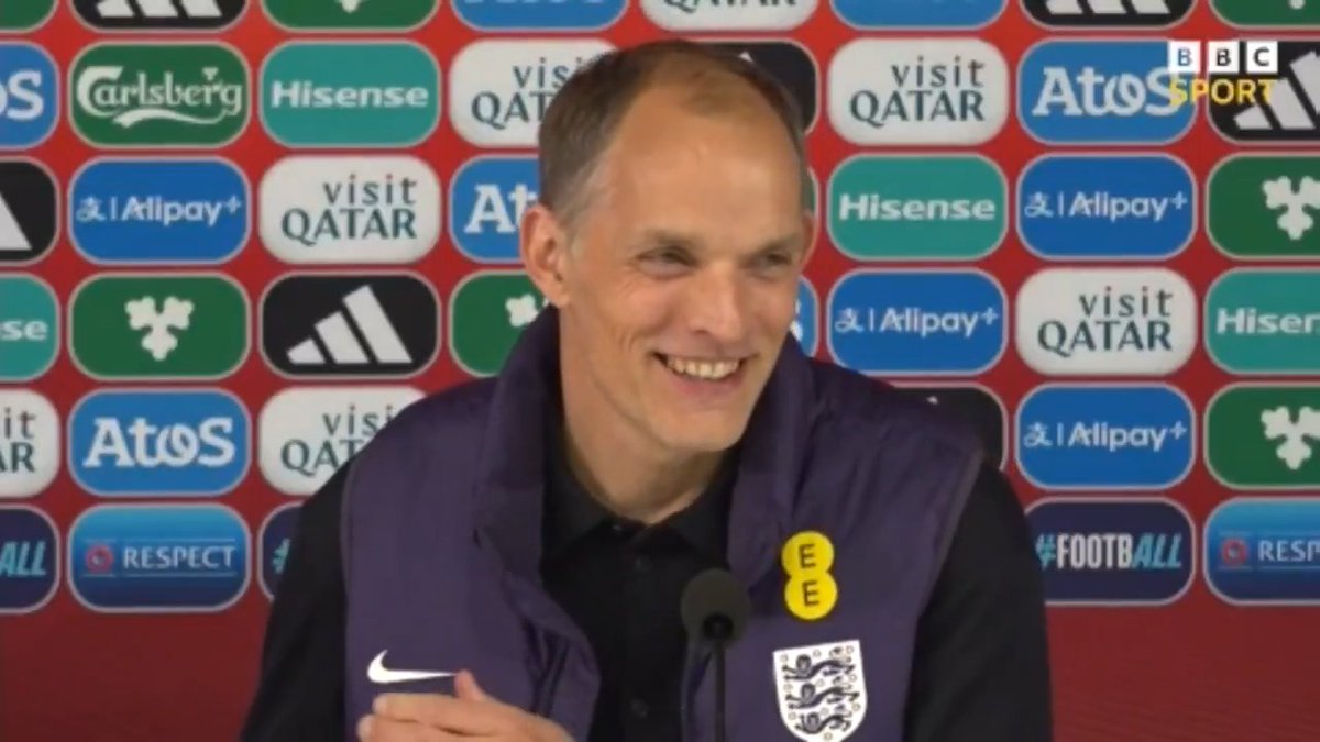 "I got a bit of stick today in the first half!" 😅 Thomas Tuchel saw the funny side of the England fans' chants following his comments about the atmosphere at Wembley last Thursday.