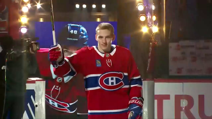 Yeah, Canadiens Montréal fans really like Lane Hutson 👏 #NHLFaceOff