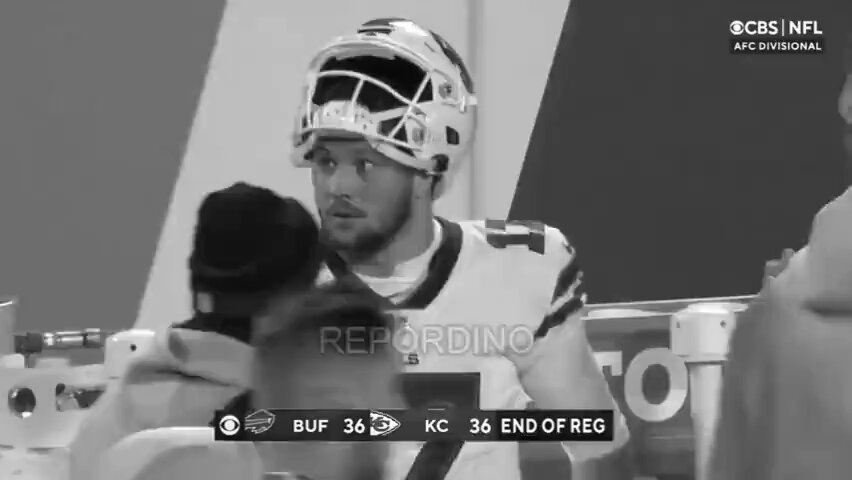 Josh Allen se casó y se empezó a hacer preguntas existenciales. It’s over.