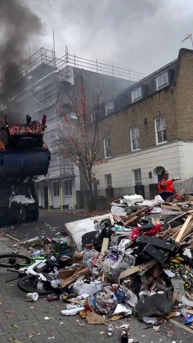 🇬🇧 Meanwhile this week in London Things on fire burning ✅ Rubbish piled high on the streets ✅ Yep this is definitely London alright &amp; just outside of the shot someone probably also had their Phone Stolen.