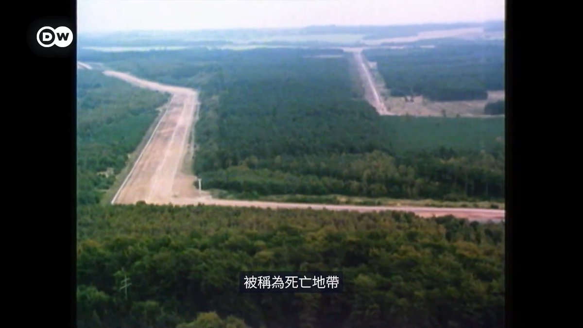 【德国环保人士守护“铁幕”自然遗产】 三十多年来,环保人士一直致力于保护前东西德边境的“绿带”。2025年的一项生物多样性调查显示,该绿带地区生活着种类繁多的昆虫。#DWEnvironment #EcoAfrica