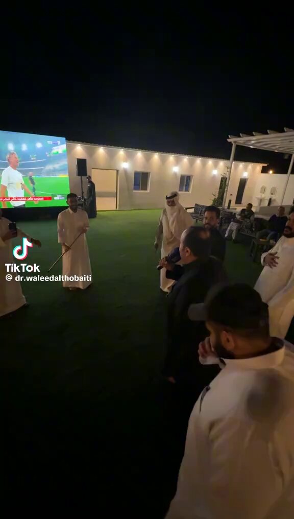 بدأت الطقطقه عندي ، خبز العباس #العراق كن مسالم مع شعب طويق نتمنى ان يشاهدها يونس محمود الف مبروووك السعودية 🇸🇦 🇸🇦