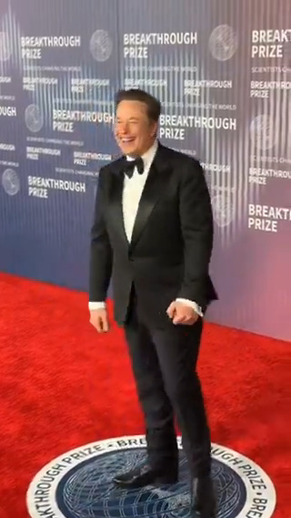 Elon is funny as hell 😂
