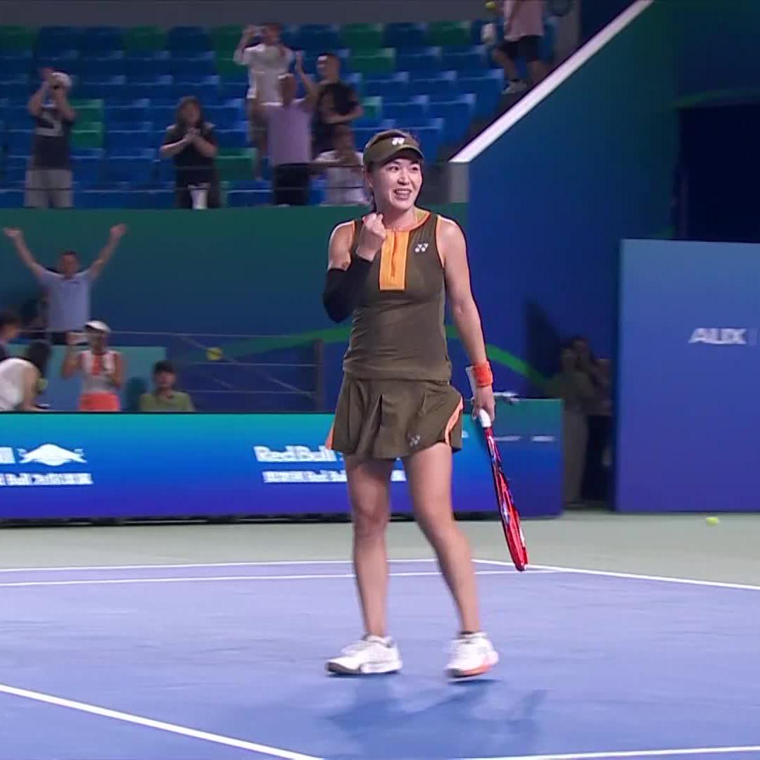 HUGE WIN 🤩 Lin Zhu defeats No.1 seed Andreeva in Ningbo, 4-6, 6-3, 6-2. #NingboOpen