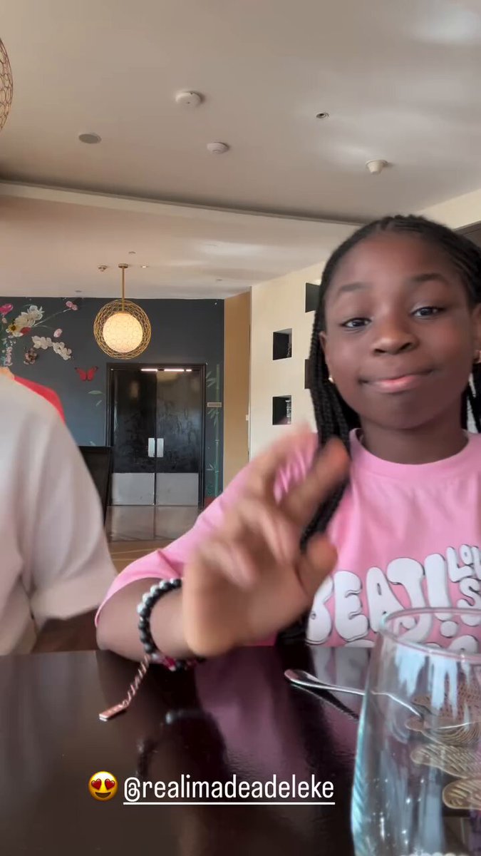 Davido and his daughter, Imade, vibing to ‘Grooving’ while having lunch has to be the best thing you’re going to see today 🥰