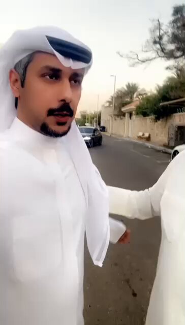 شكرا من القلب للغالي ماجد لفى الأنيق شعرا والجزل مراجل ماجد لفى الديحاني ياللي تلوم الوقت والناس غلطان الناس ماتمشي على مشتهاتك خل العتاب اللي يورّدْك الأحزان وش ينفعك ركب التوافيق فاتك لا ورّدوك العد وأقفيت ظميان شرهتْك لاتطلع من حدود ذاتك