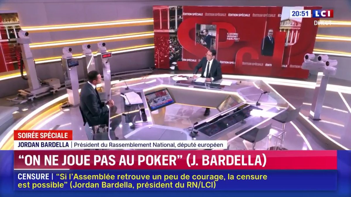Les LR s'apprêtent à se renier sur leurs propres convictions, mais aussi à valider une augmentation de l’impôt sur le revenu, des augmentations de taxes sur les Français qui travaillent et le gel des pensions de retraites. J'ai ce soir de la compassion pour leurs électeurs.