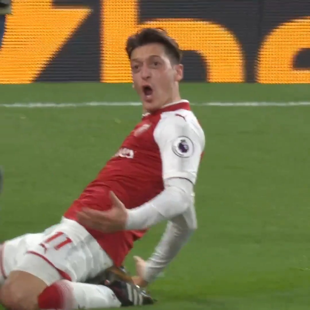 A true magician on the pitch. Wishing a happy birthday to former Arsenal maestro Mesut Özil! 🪄