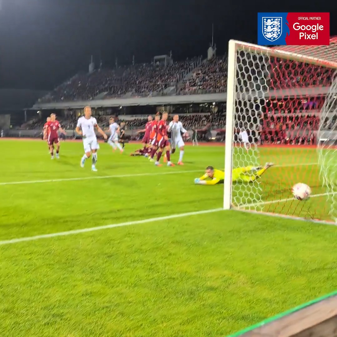 POV: You're in the perfect position to watch AG's goal 😍 Shot on Google Pixel 📲
