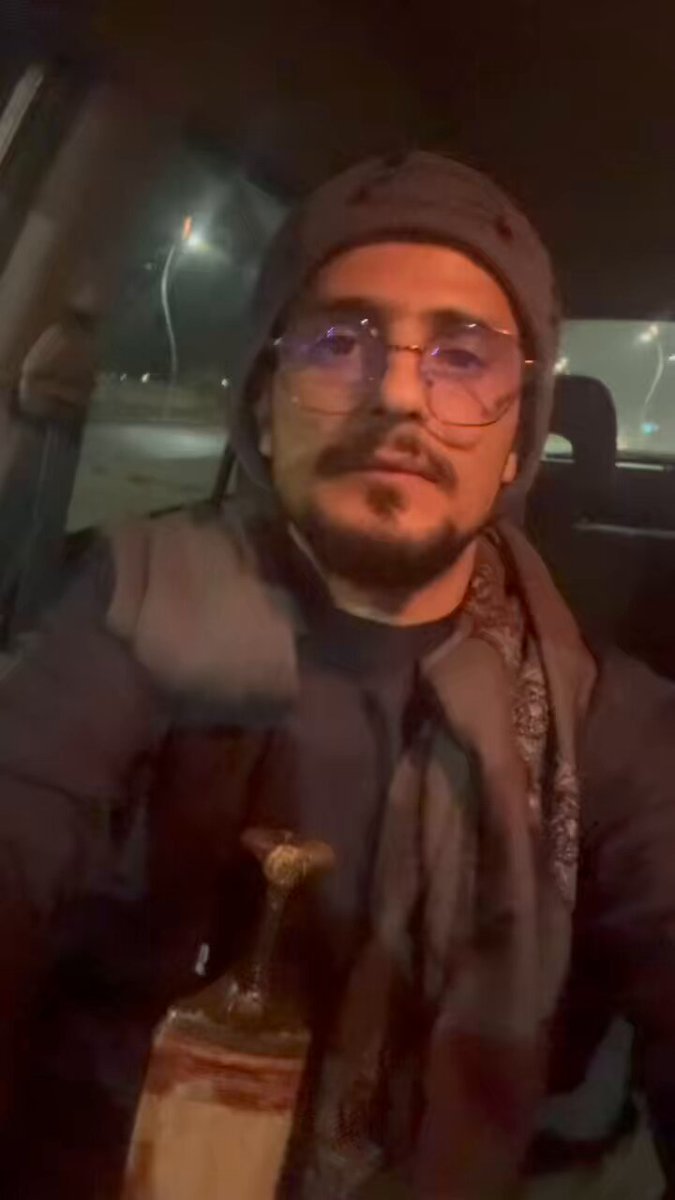 سرق ونهب وحبايات يومية وتجي تقلي رواتبك عند #السعودية 🤣سلامات