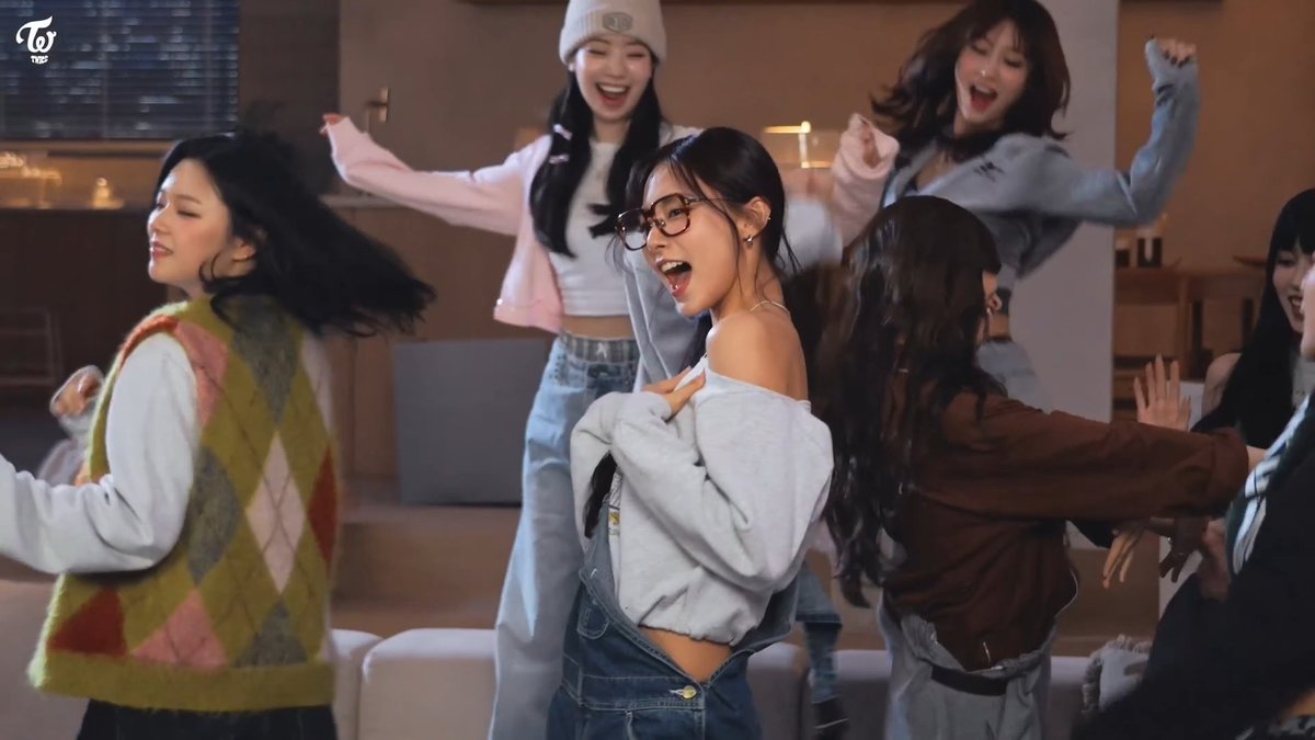Our chaotic 9WICE 😭