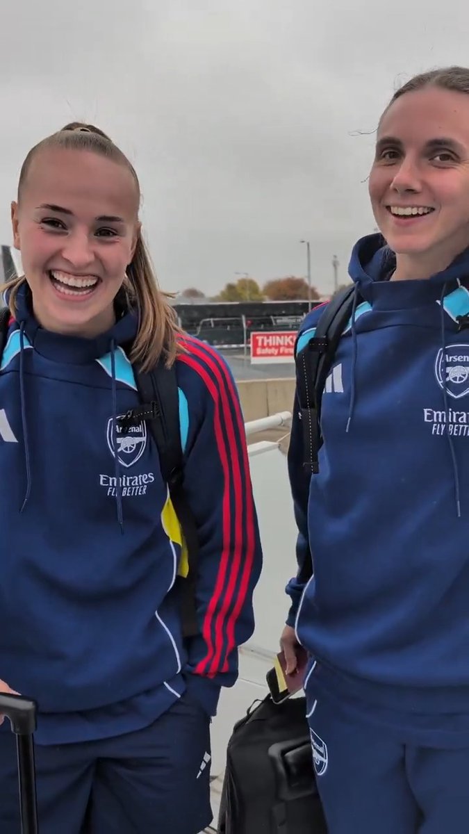 Two travel dilemmas 🫨 Our Gunners take on the latest Question of the Day 🎤