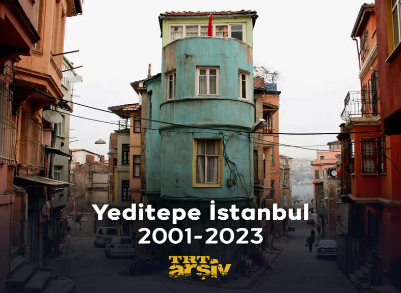Anılarımızın peşi sıra gidiyor, yıllar sonra yine aynı sokaklarda dolaşıyoruz. Çekimleri Balat’ta yapılan bu diziyi hatırlıyor musunuz?