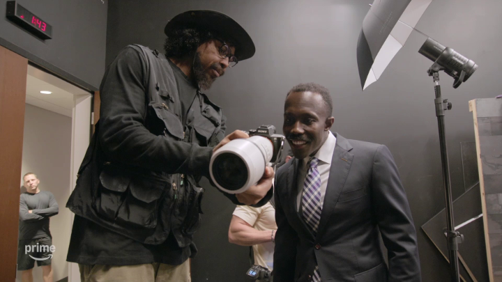 #Vikings WR Justin Jefferson went undercover as a photographer for GM Kwesi Adofo-Mensah’s annual headshot photo… and it’s HILARIOUS. Best video you'll watch today by far 😂😂😂 (via NFL on Prime Video)
