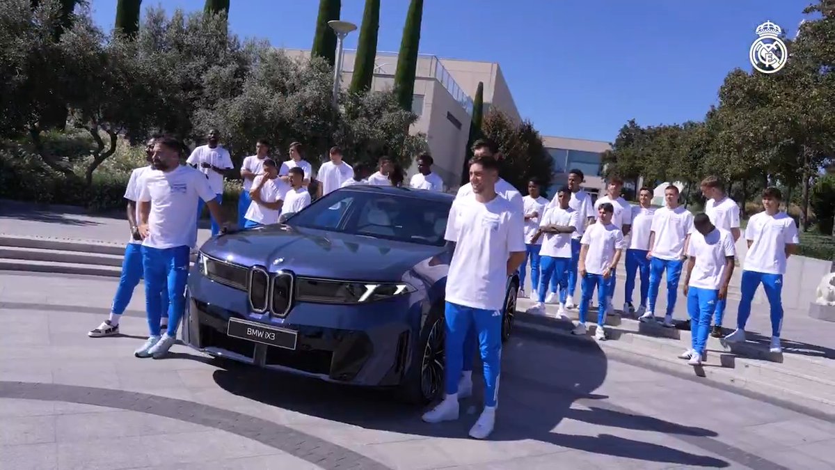 🤩 With Real style. Watch how our players got their new cars for this season thanks to BMW España!