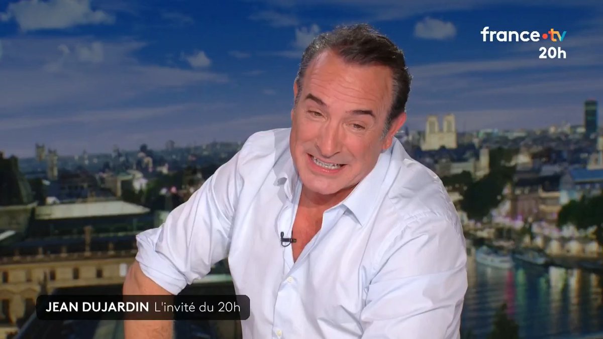 🎬🇫🇷 "On a un très joli pays. Le problème, c'est que quand on le dit rapidement, on est taxé de facho" Jean Dujardin considère qu'il est "compliqué" de parler de la France. #JT20h
