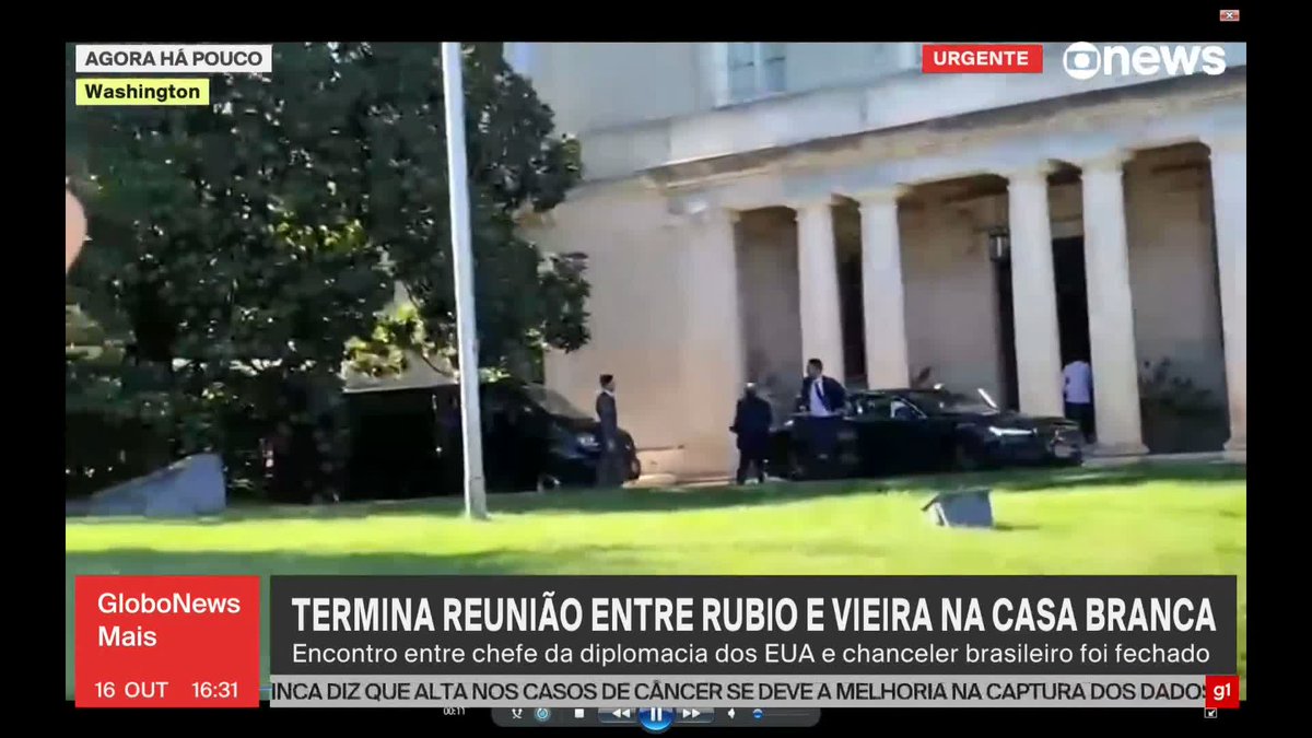 Terminou a reunião entre o Secretário de Estado norte-americano, Marco Rubio, e Mauro Vieira. Confira imagens do chanceler e da comitiva brasileira chegando à casa da embaixadora do Brasil nos EUA após o encontro. #GloboNewsMais ➡ Assista à #GloboNews: