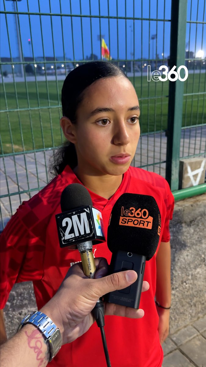 🇲🇦💬 « Nous préparons cette Coupe du Monde depuis longtemps. Toutes les joueuses sont motivées et prêtes à jouer le match d’ouverture contre le Brésil. Nous mettrons tout en oeuvre pour réussir. » Hiba Youssoufi, défenseure de l’Equipe nationale U17, s’exprime à la veille du lancement de la Coupe du Monde de la catégorie Maroc-2025.