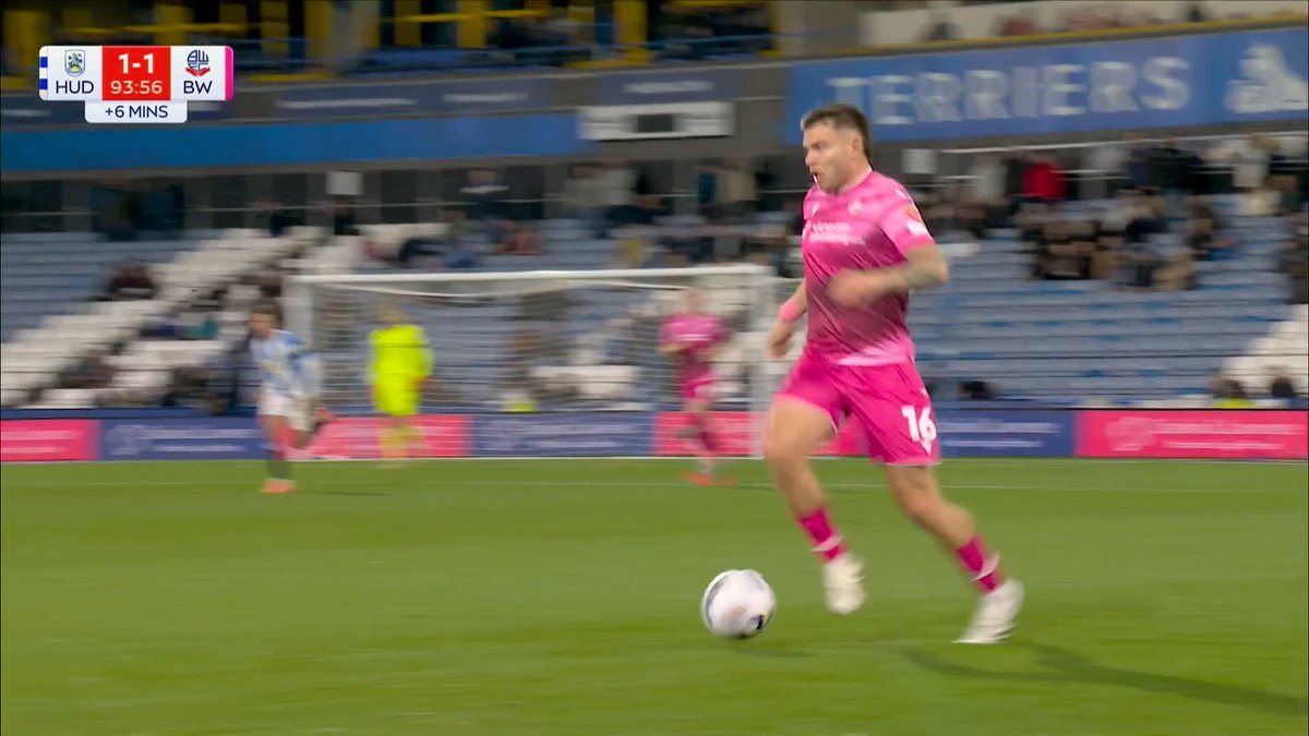 Pure CHAOS at the Accu Stadium as just a minute after Bolton equalised, Amario Cozier-Duberry scores to win it 🤯