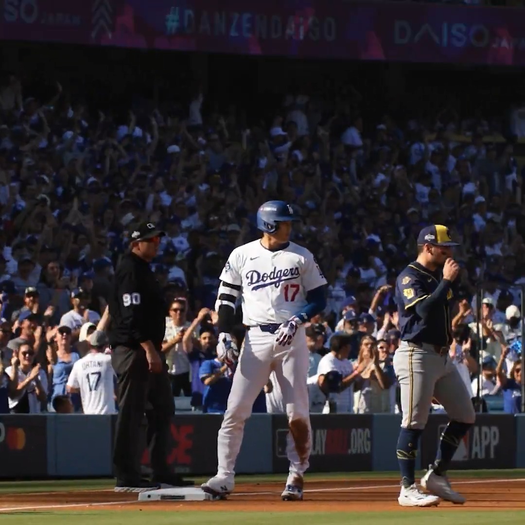 It took the Dodgers 6 pitches to get on the board! Dodger Stadium is buzzing early 💪