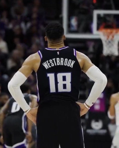 Russ rocking No. 18 for year 18 🔥 (via Sacramento Kings)